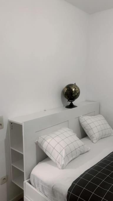 Magnifique Logement A 5 Min De La Gare Apartamento Mons Exterior foto